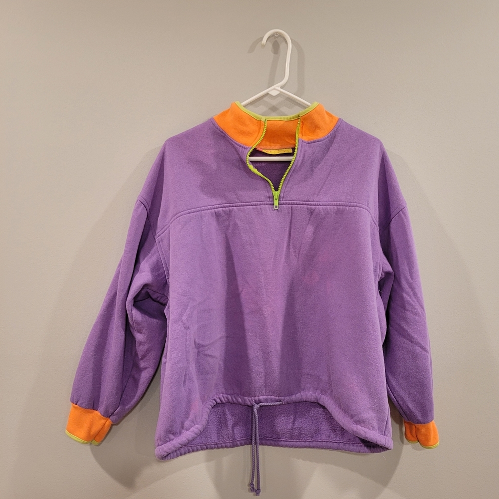 Sweet vintage pullover